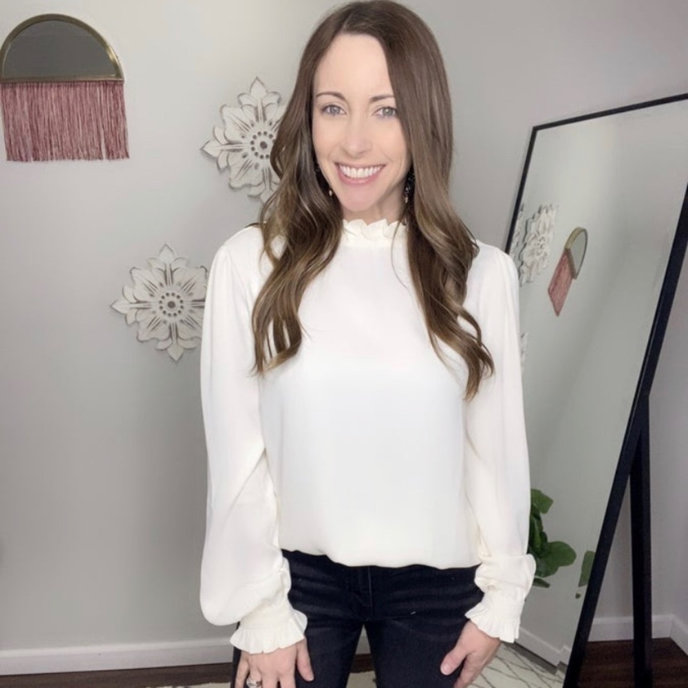 Oh so sweet - white ruffle blouse